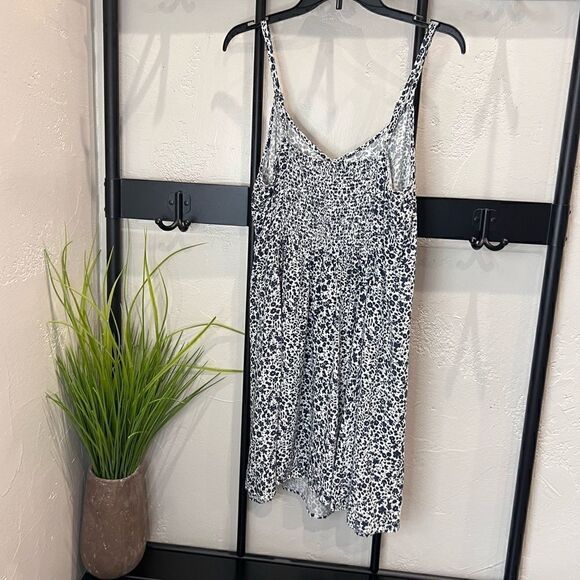 Gap Summer dress white and blue floral size medium - Picture 9 of 16